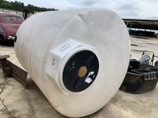 1000 gallon vertical tank