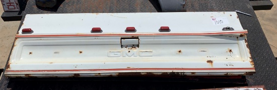 GMC Square Body Tailgate