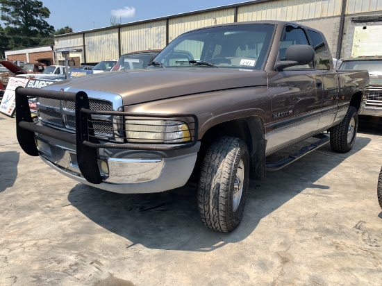 2000 Dodge Truck 1500 4X4 Ext Cab VIN 2983