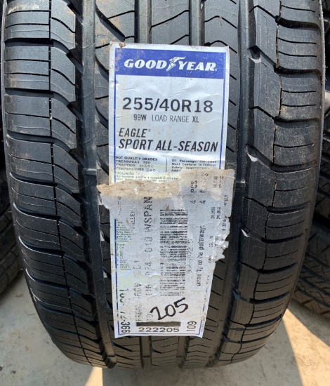 (1) Goodyear 255/40R18 Eagle Sport tire