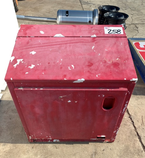 Drink Box 20" x 29" x 32"