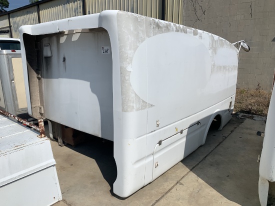 Pest Control Service Bed with Hoses & Reels