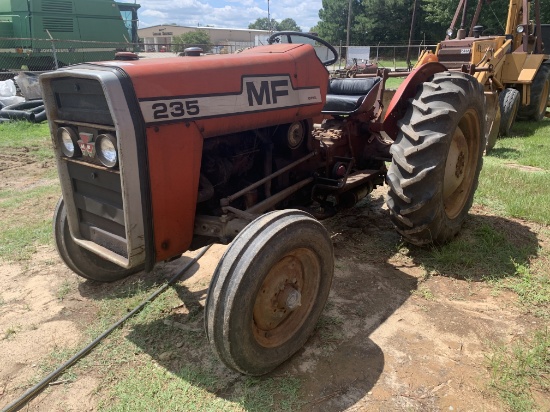 Massey Ferguson 235 Tractor