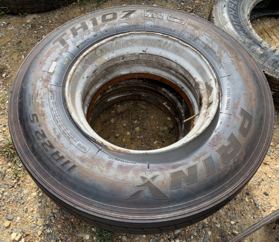 (2) 11R22.5 on rims