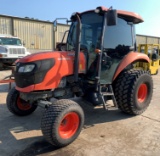 Kubota M6060 Tractor