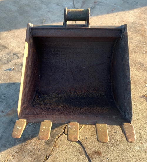 24" Bucket