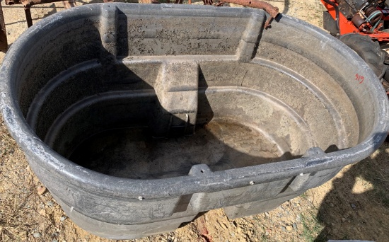 Rubbermaid Water trough