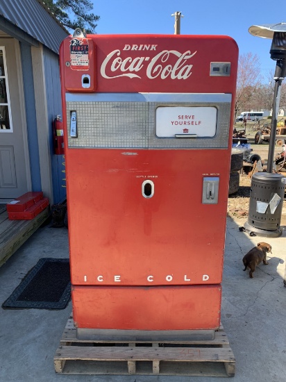 Coca-Cola Machine