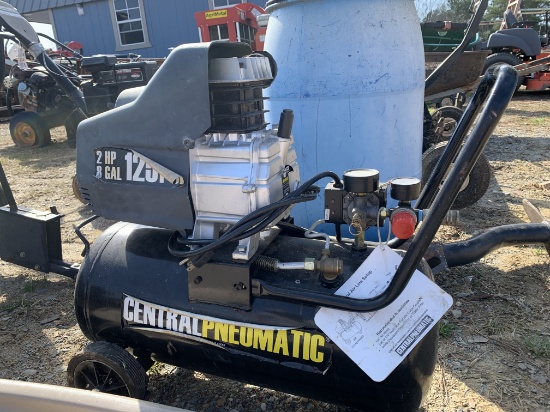 Central Pneumatic 2hp 8 gallon Air Compressor
