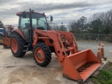 Kubota M7040 Tractor & Kubota LA1153 Loader