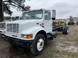 2001 International 4900DT 466E C & C VIN 2020