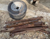 Mixed Lot: Tires & assorted parts