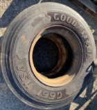 (2) 11R22.5 Tires on Rims