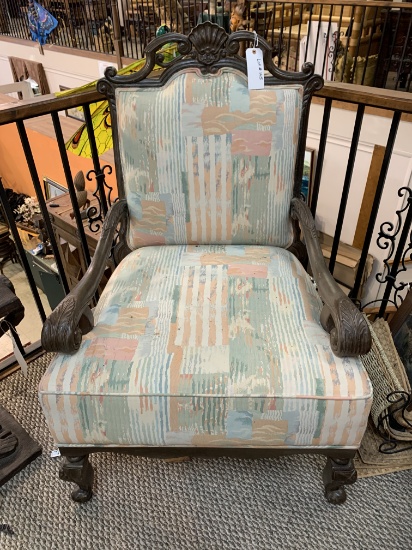 OVERSIZED CAPTAIN'S CHAIR