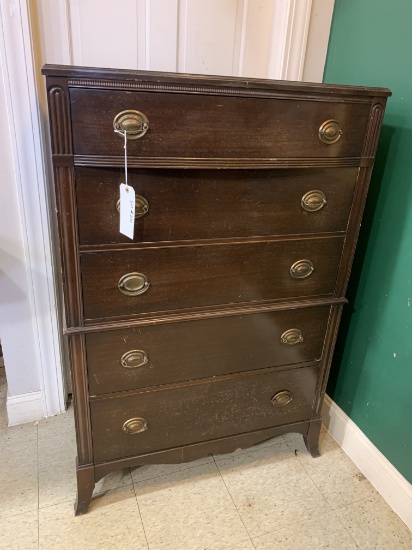 MAHOGNAY CHEST OF DRAWERS