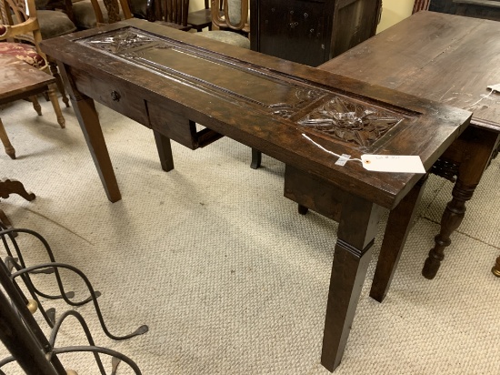 SOFA TABLE