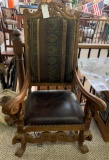 CAPTAIN'S CHAIR