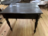 CENTER TABLE WITH 2 DRAWERS