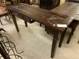 SOFA TABLE