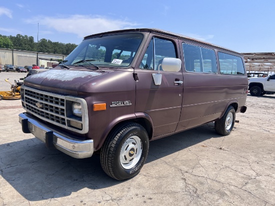 1992 Chevrolet Sport Van VIN 3072