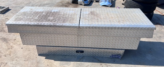 Delta Gull Wing  Truck Tool Box for Full Size