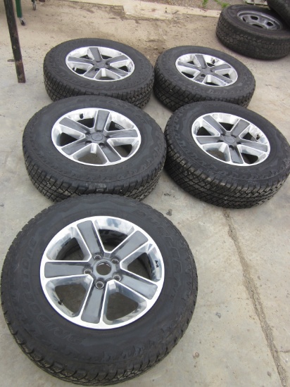 Set of 5 Jeep JL Wheels & Tires