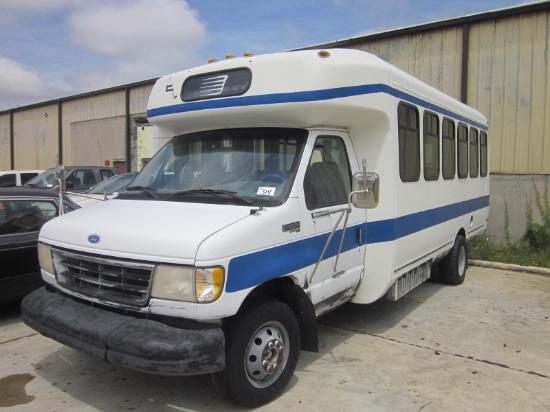 1996 Ford Econoline Bus VIN 0947