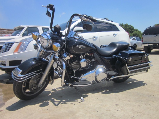 2010 Harley Davidson Road King VIN 5183