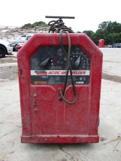 Lincoln AC/DC Arc Welder