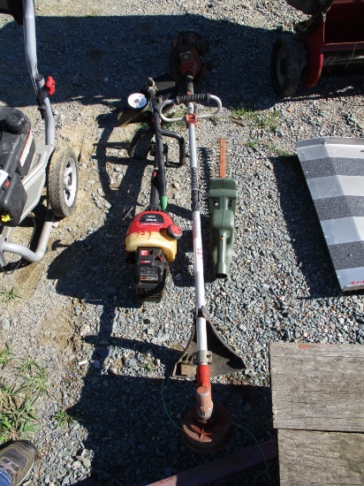 Mixed Lot: Yard Tools