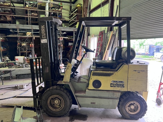 Clark Forklift