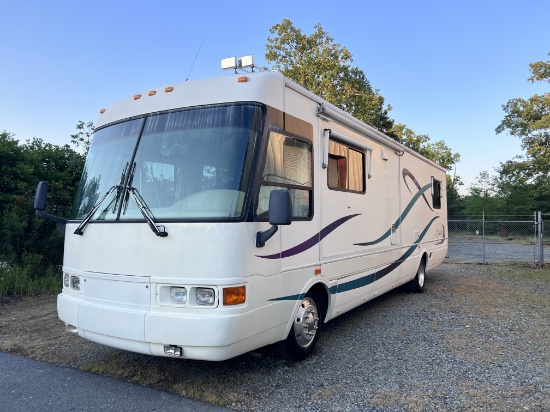 1999 Tradewinds Turbo Diesel pusher Motorhome VIN5726