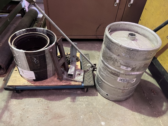 Keg/30x18 Cart/chain/assorted metal