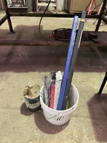 Mixed Lot: Welding Rods/Bar chain oil