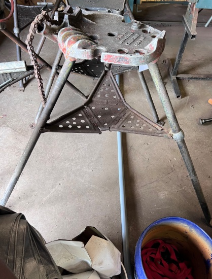 Ridgid 450 portable tristand