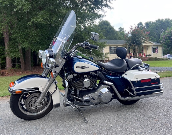 2004 Harley Davidson RoadKing VIN 7749