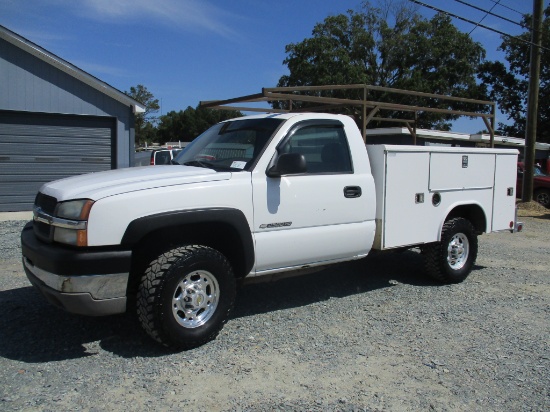 2003 Chevrolet 4x4 Service Truck VIN 2376