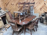 Maxwell Furniture Table & Chairs