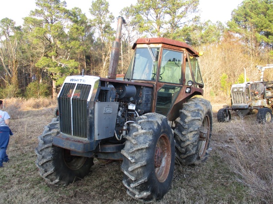 White Field Boss Tractor model 2-105