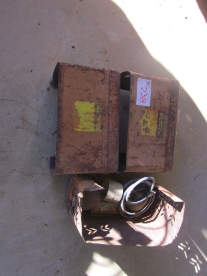 Oliver Cletrac Battery Box Covers