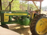 John Deere 620 Tractor