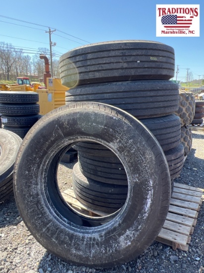 (6) 295/80R22.5 Tires