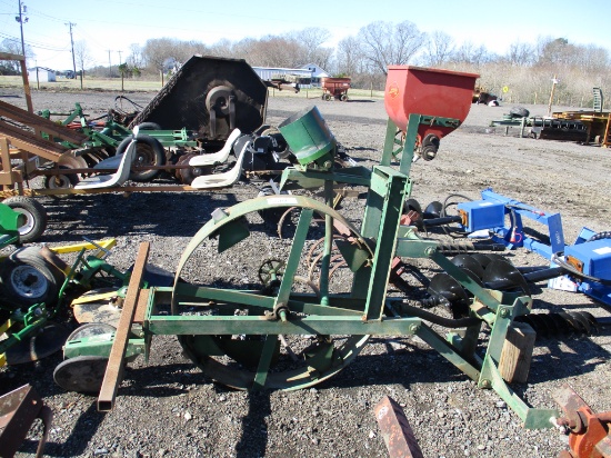 Gandy 3pt Planter