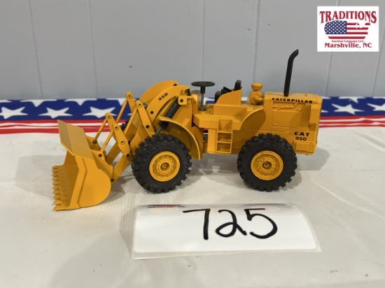 Caterpillar CAT 950 Diecast Model