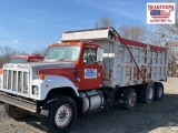 1986 International Triaxle w/ Super Single VIN4139