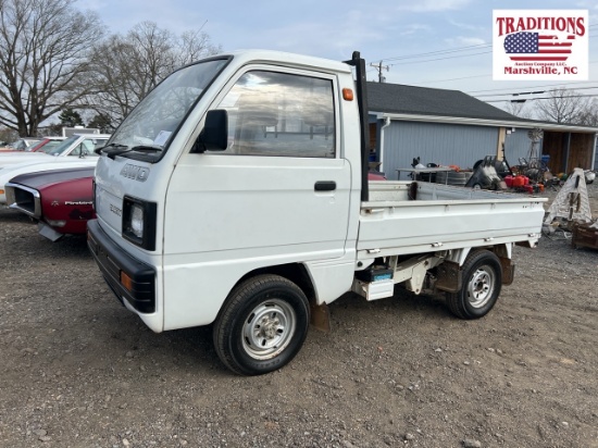 Suzuki Carry 4WD Mini Truck