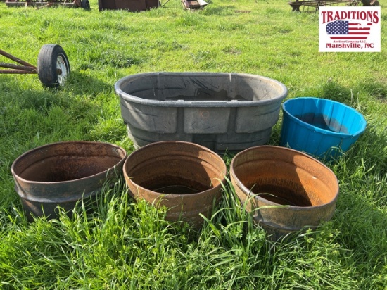 Mixed Lot: Water Trough/Tubs/Barbwire