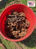 Mixed Lot: Bucket / Chain