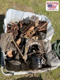 Mixed Lot: Pipe Vise/Parts