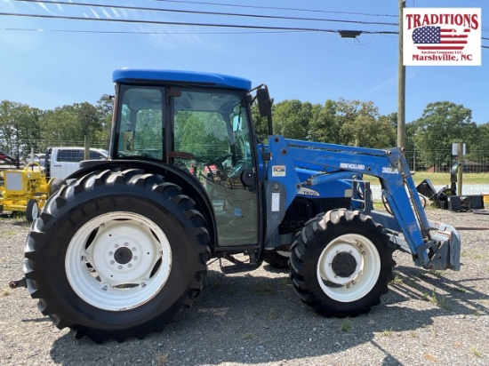 New Holland TN750 4x4 Tractor with 32LA Loader
